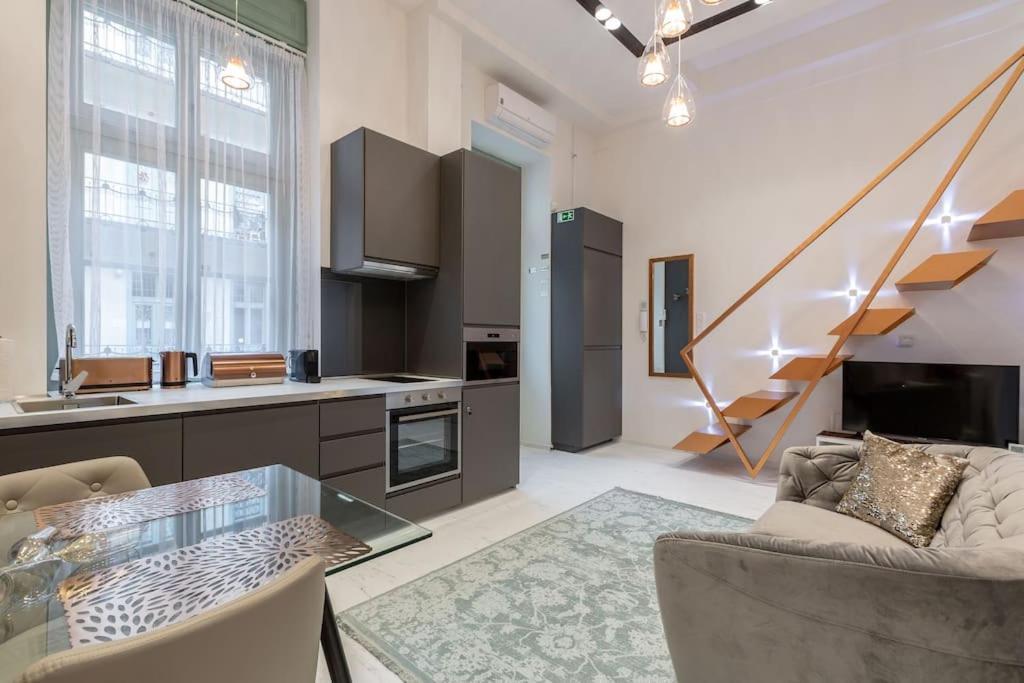 Premium Apartment By Hi5-King Street'S Luxury Budapest Bagian luar foto